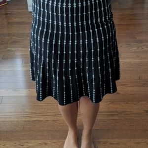 NWT Max Studio black patterned skater skirt